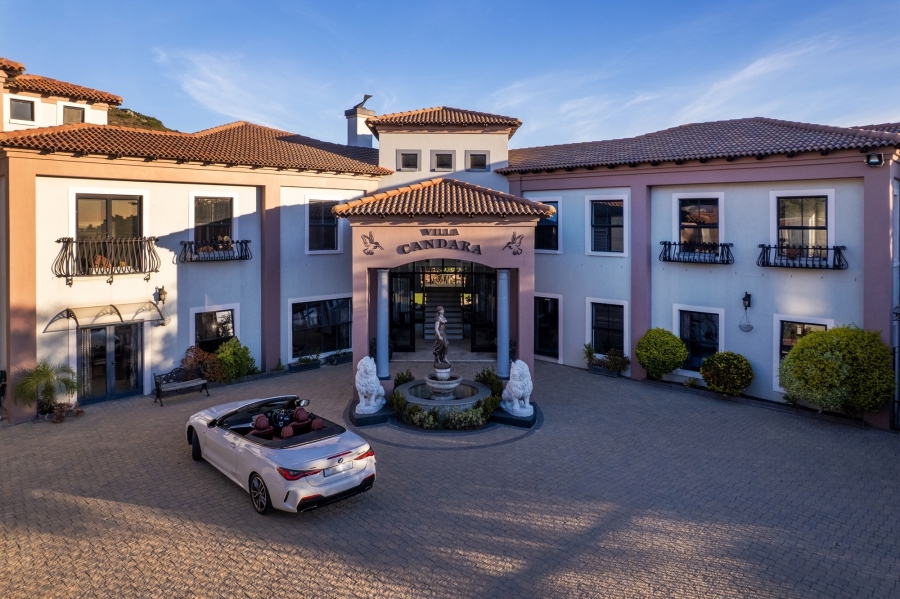13 Bedroom Property for Sale in Plattekloof 3 Western Cape